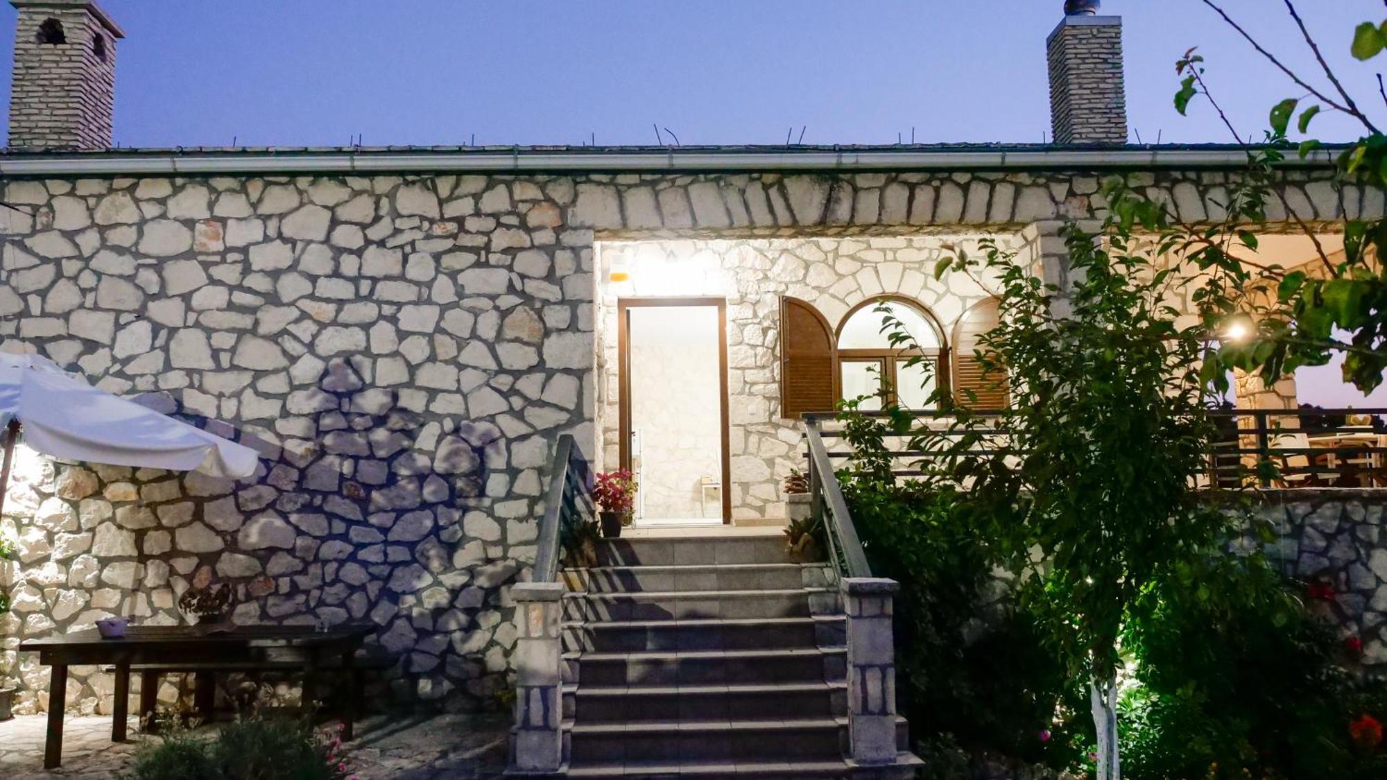 Fterini Apartments Sterna & Alletri Agios Leon Exterior photo